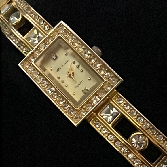 Côte d'Azure Crystal Inlay Quartz Analog Women's Watch - Picture 6 of 11